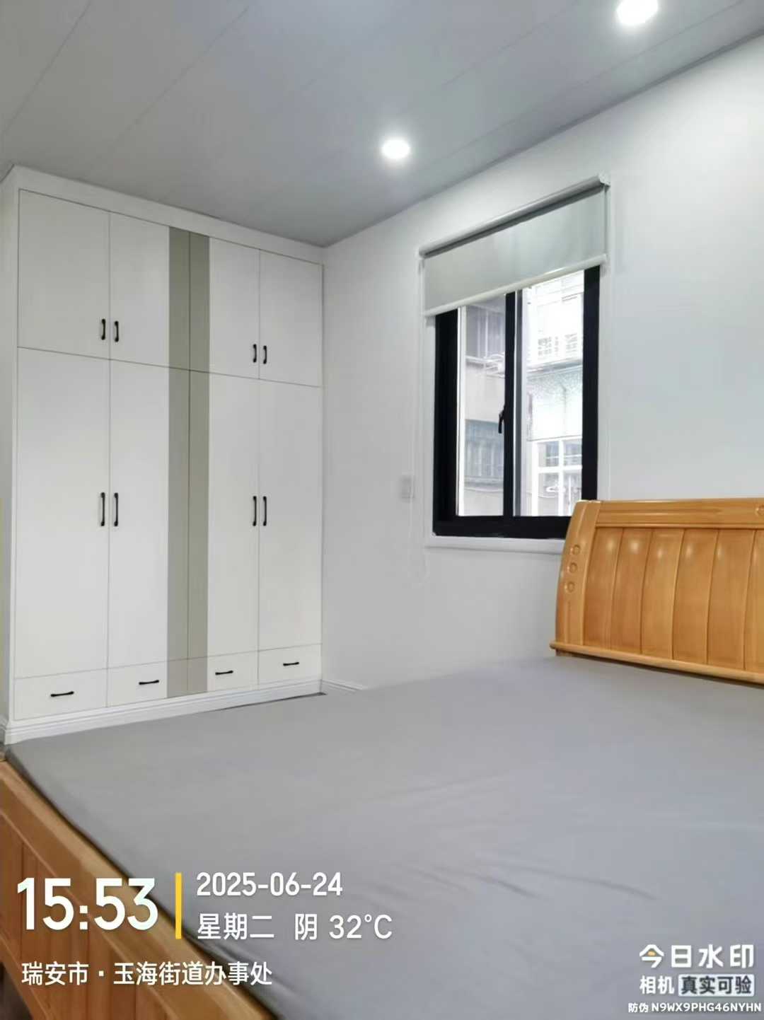 自店出售万松路4楼，面积60平方，精装，总价63万，看中可谈 二手房