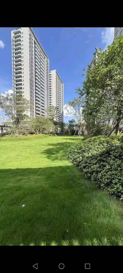 新到出售：瑞中对面湖悦华庭8楼，96平，125万，3室2厅2卫带双阳台，房开户型设计合理 出让，阳光好